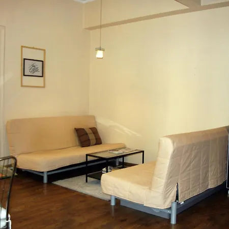 Caffe Latte, Center *