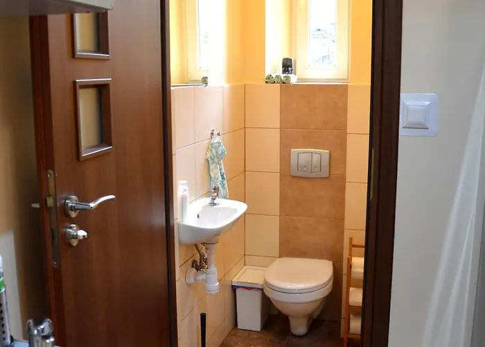 Caffe Latte, Center *