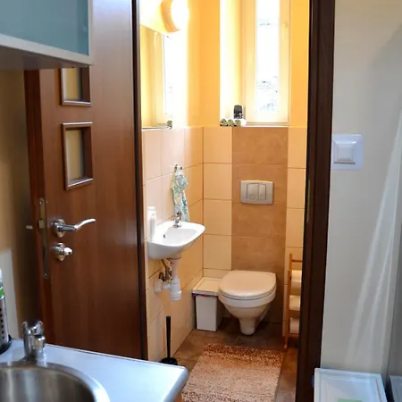 Caffe Latte, Center *